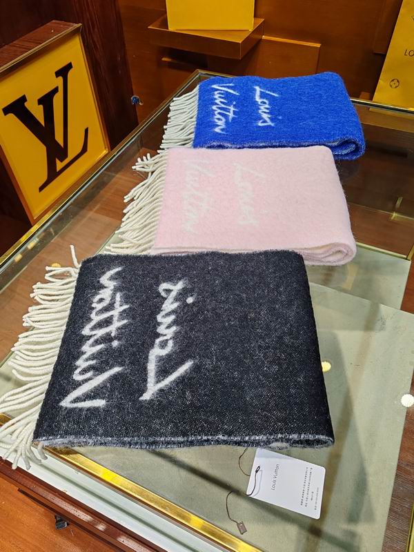 LV scarf 25X220cm 58%绵羊毛 42%羊驼毛 E56